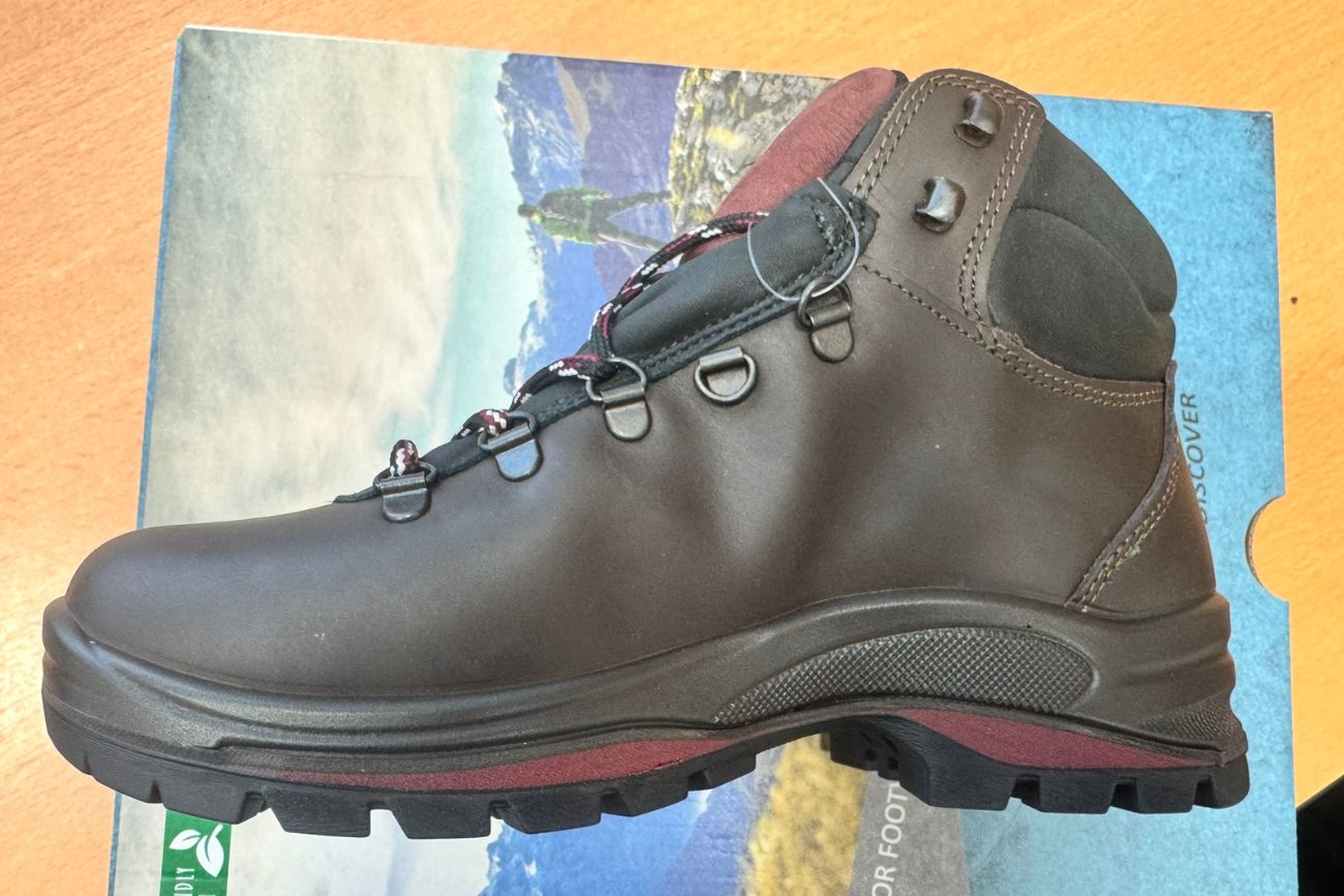 Trecker 24 - vel. 38